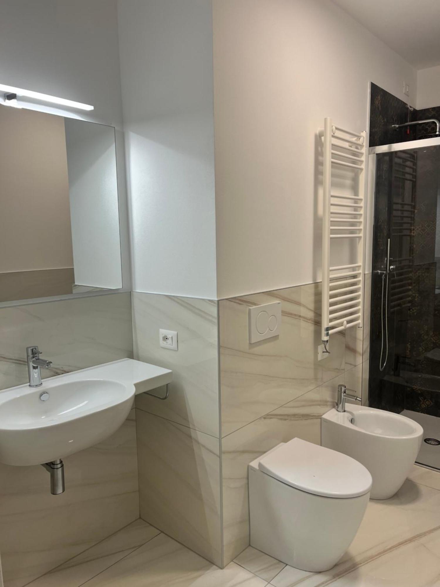 Beach Palace With Small Swimming Pool, Private Beach, Parking Lido di Jesolo Luaran gambar